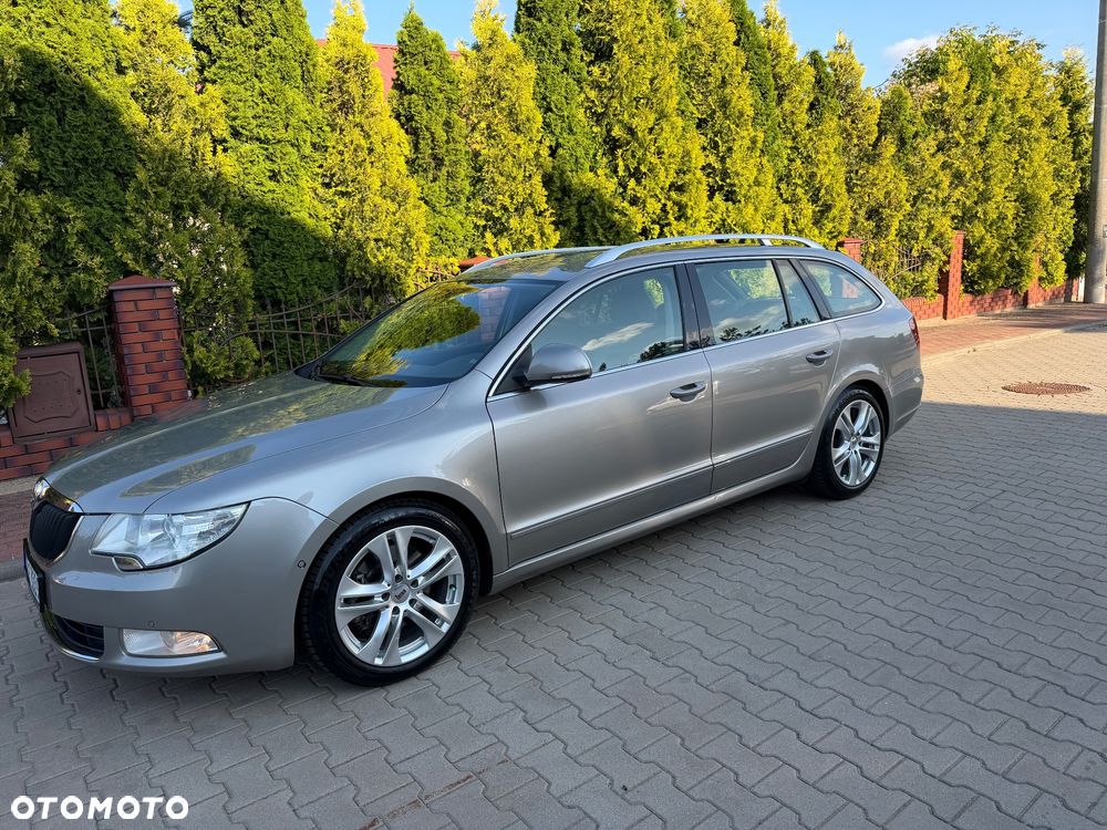 Skoda Superb 2.0 TDI 4x4 Exclusive - 9