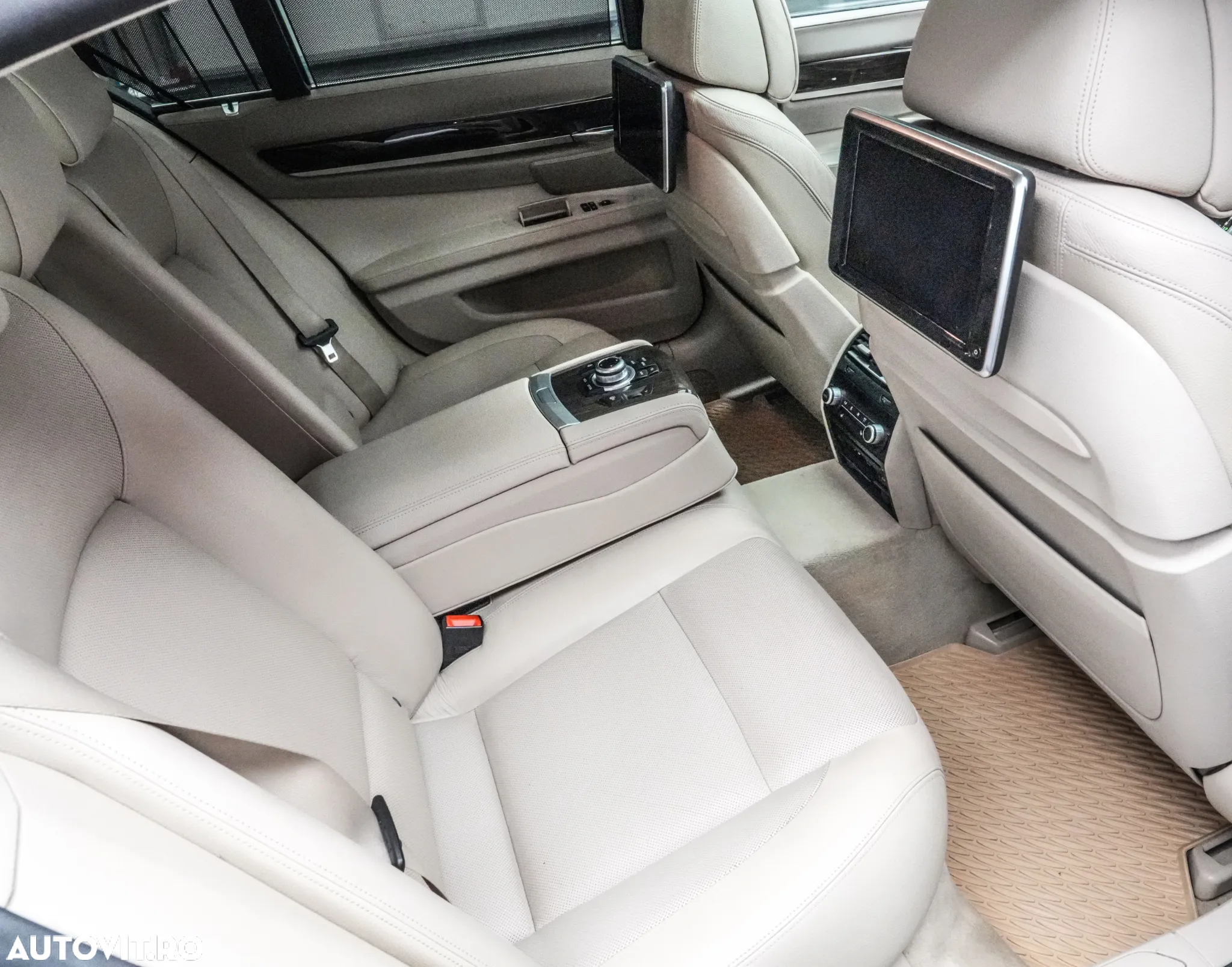 BMW Seria 7 730d xDrive - 22