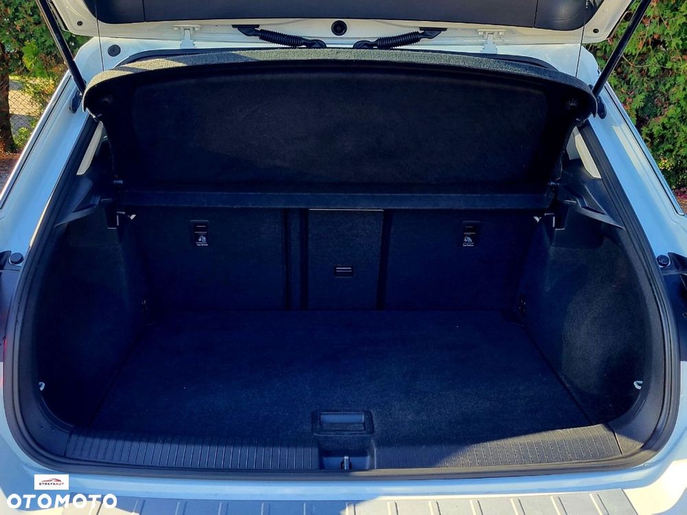 Volkswagen T-Cross - 24