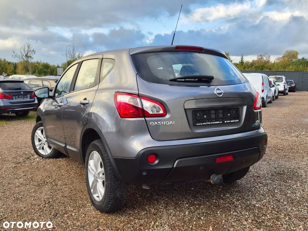 Nissan Qashqai - 25