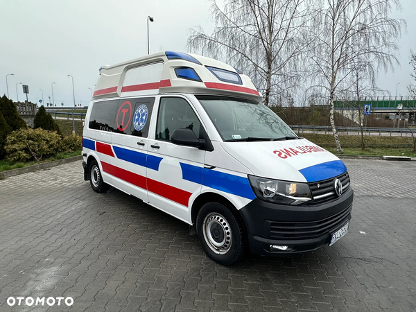 Volkswagen Transporter 4x4 Samochód Specjalny Ambulans Karetka Pogotowia