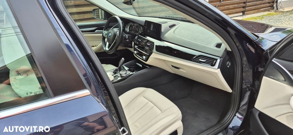 BMW Seria 5 520d xDrive Aut. Luxury Line - 9