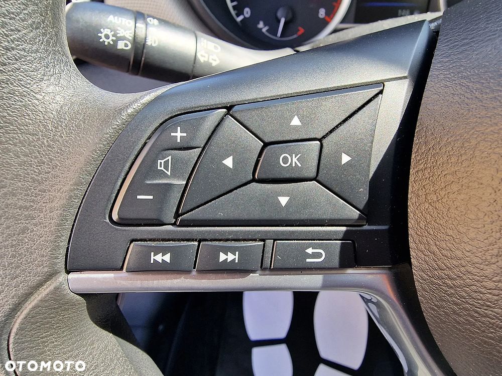 Nissan Micra 1.0 Acenta - 16