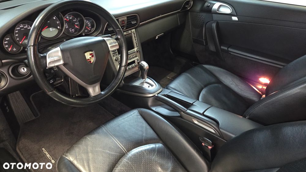 Porsche 911 Carrera Tiptronic S - 21