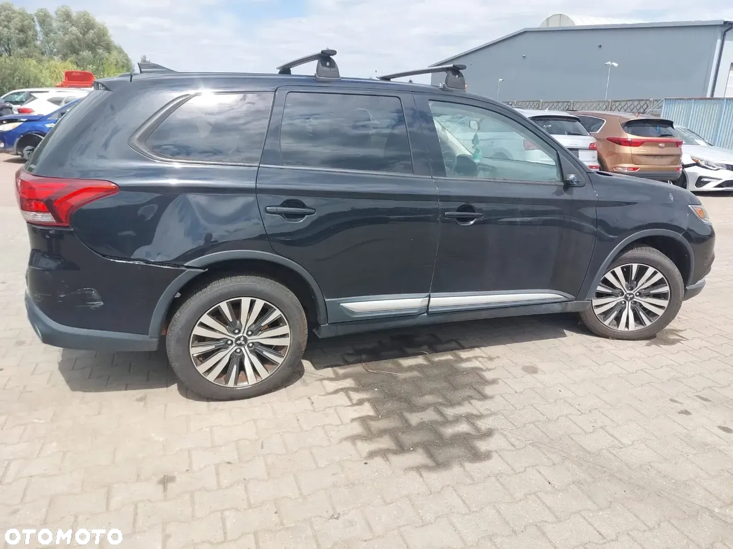 Mitsubishi Outlander - 5