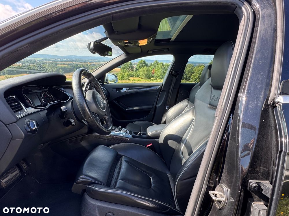 Audi RS4 Avant Avant S tronic - 7