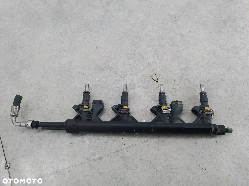 LISTWA WTRYSKOWA BENZYNA MINI R56 V752817880 1.6 16V - 3