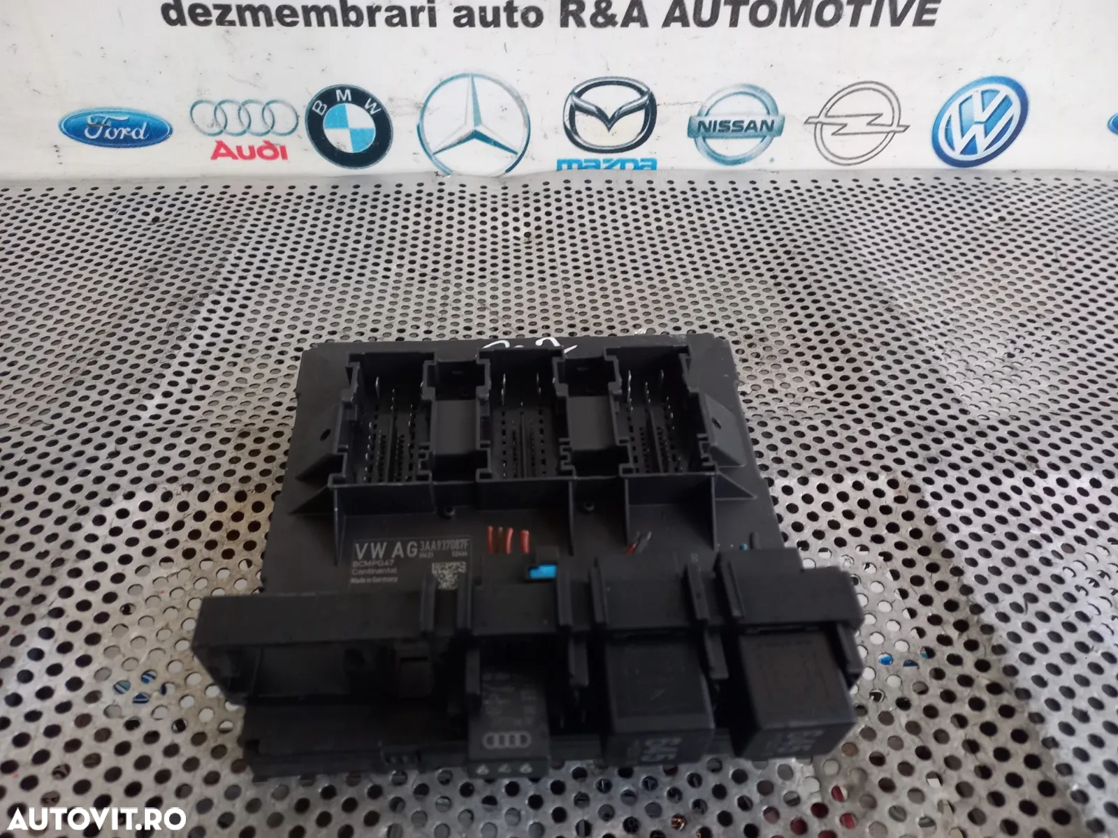 Modul Confort BCM Vw Passat B7 An 2011-2012-2013-2014-2015 Motor 1.6 Tdi CAY Cutie MYB LUB Cod 3AAF - 5