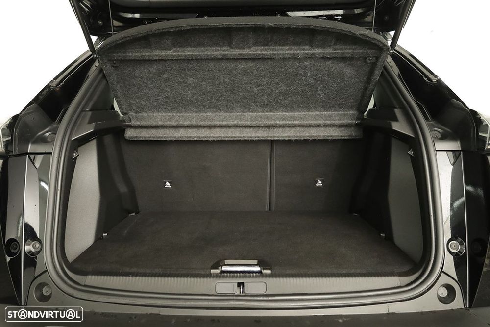 Peugeot 2008 1.2 PureTech Allure - 24