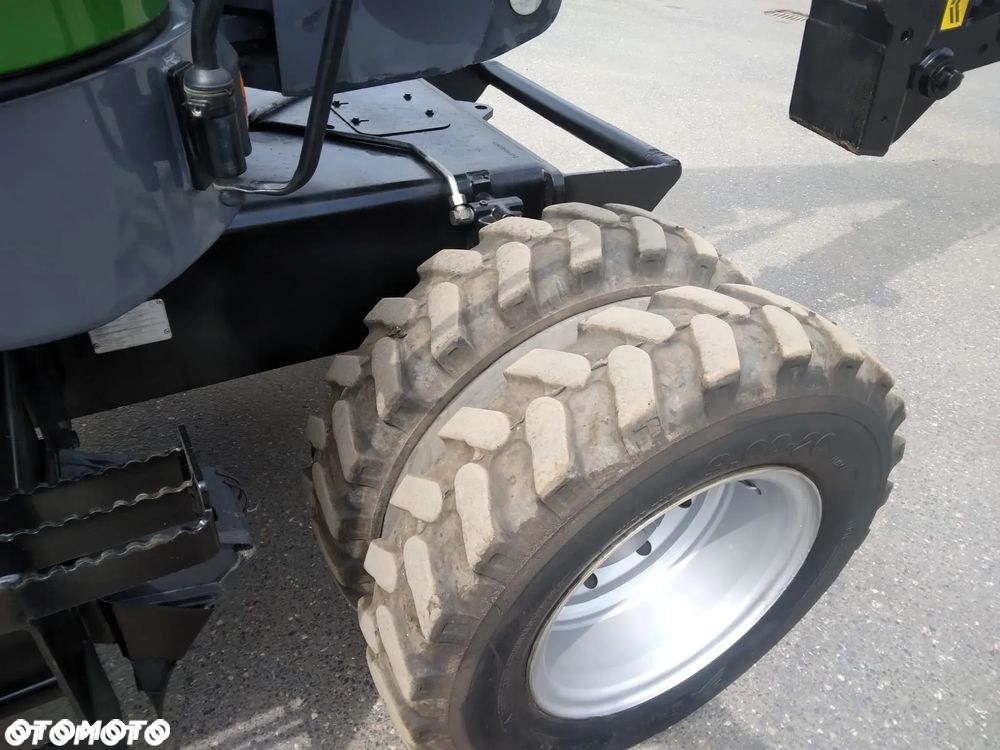 Schaeff TW110 koparka kołowa 4x4 - 9
