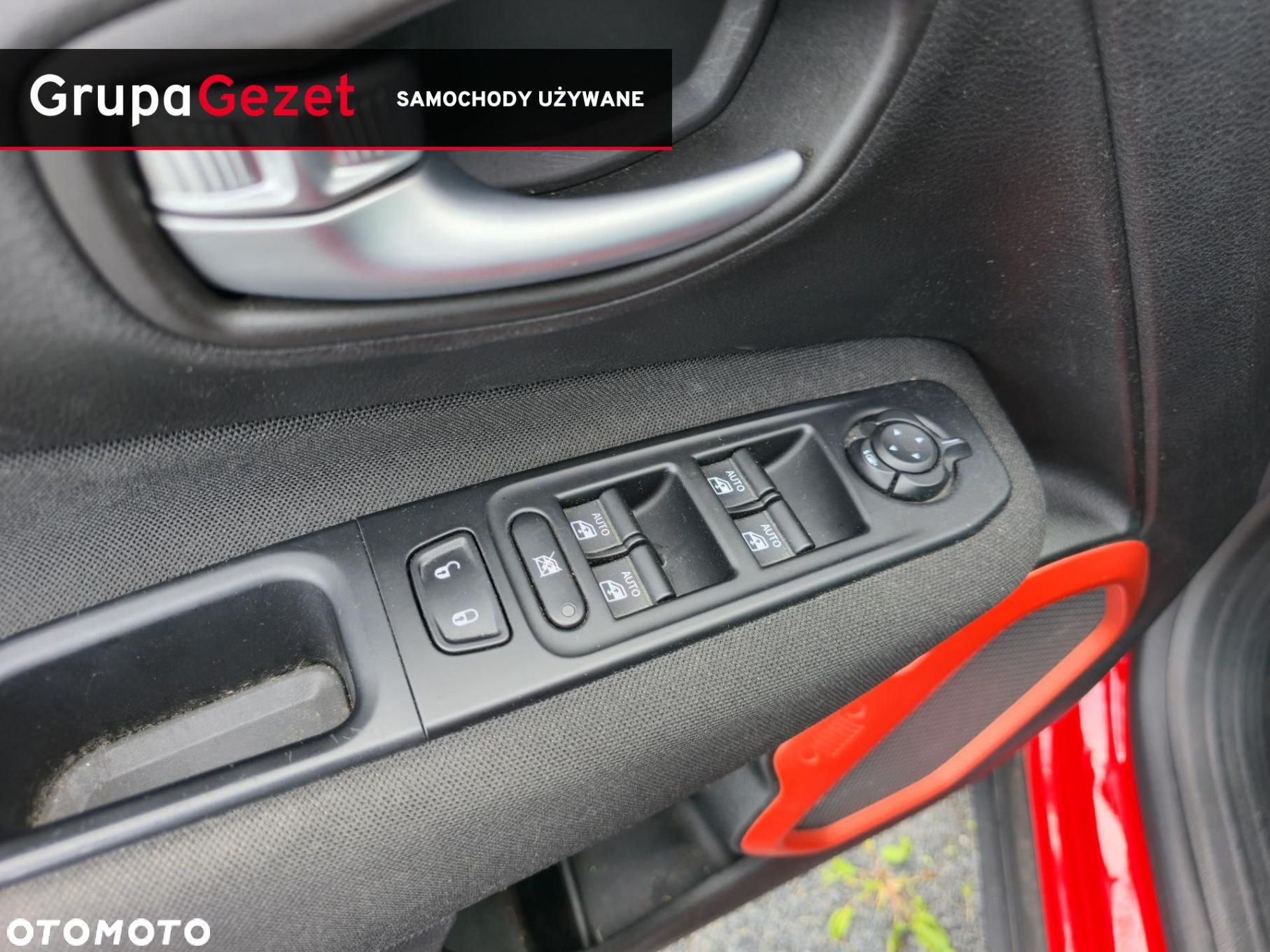 Jeep Renegade 1.3 GSE T4 Turbo Upland 4x4 S&S - 11