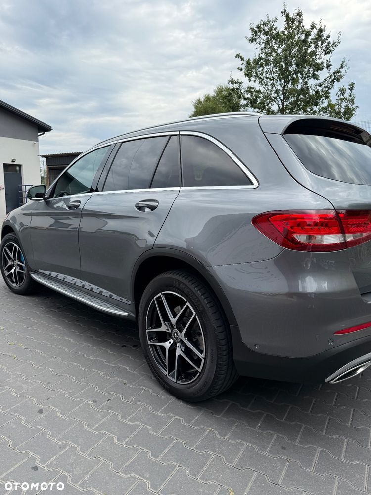 Mercedes-Benz GLC - 7