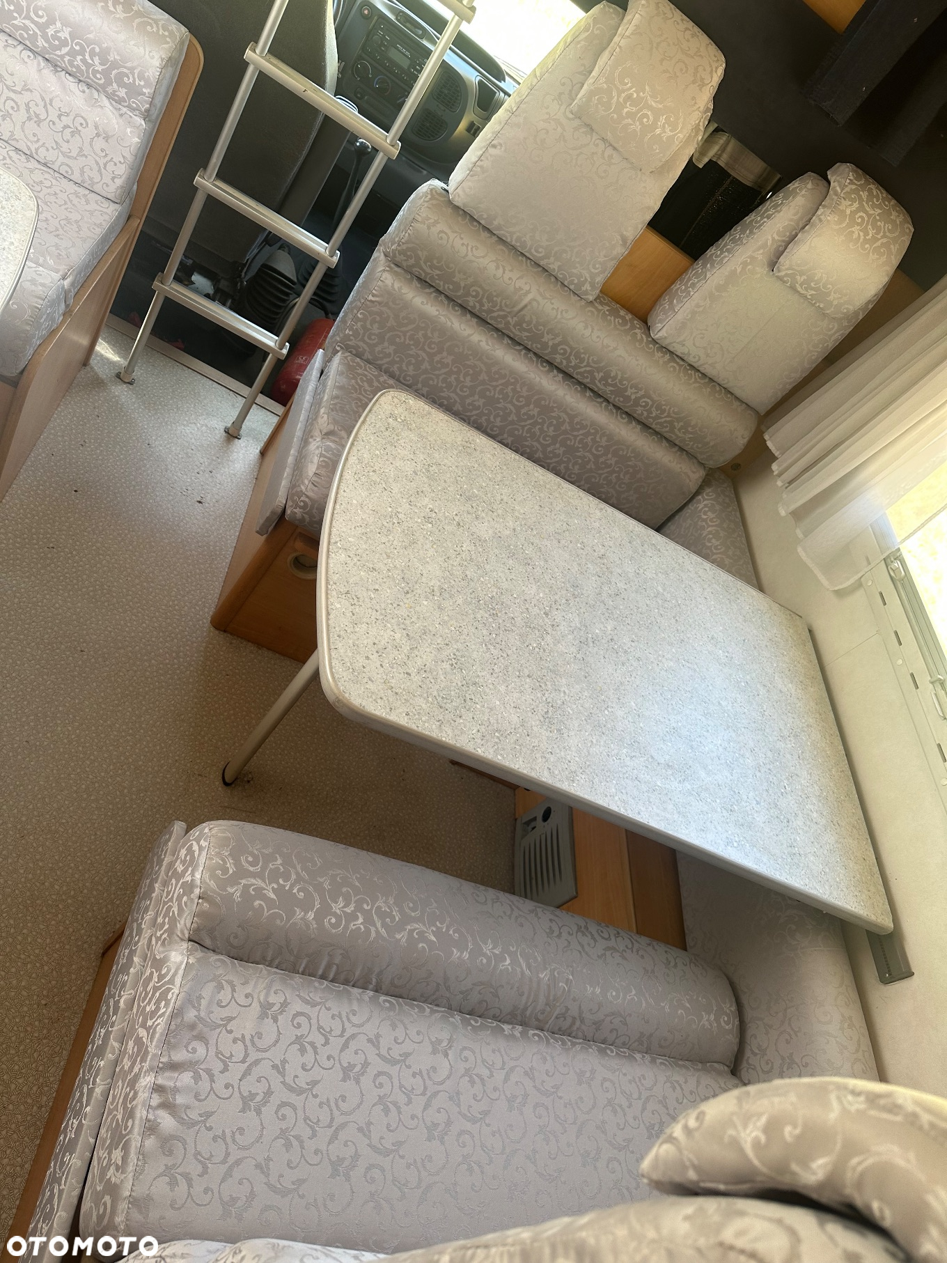 Ford Transit chausson - 14