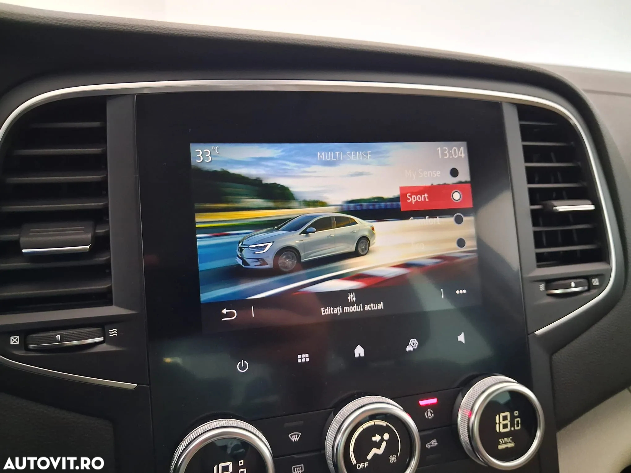 Renault Megane TCe 140 GPF EDC Techno - 11