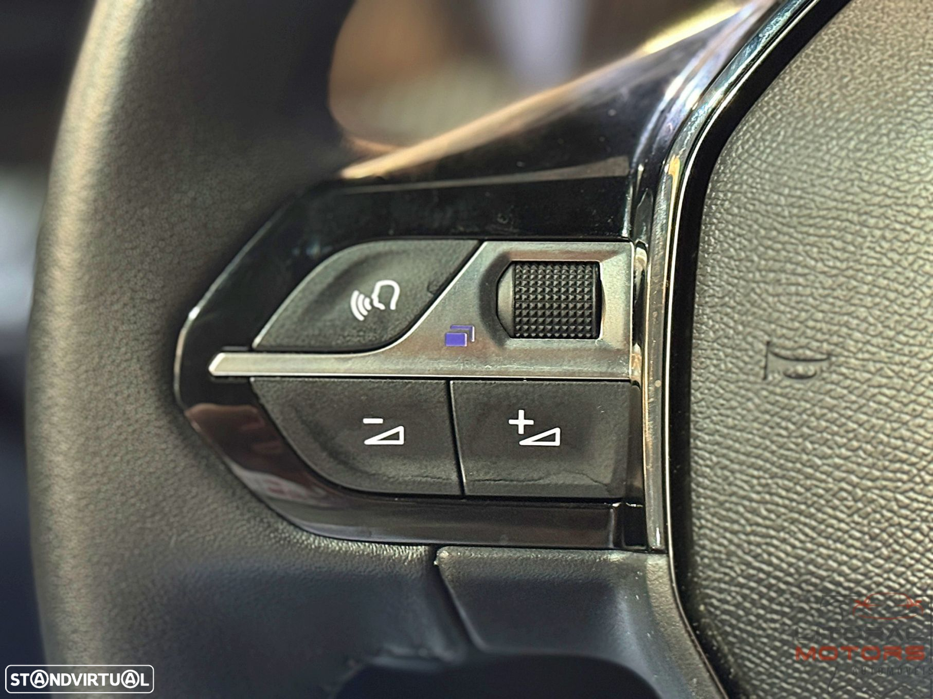 Peugeot 2008 1.2 PureTech Allure Pack - 21