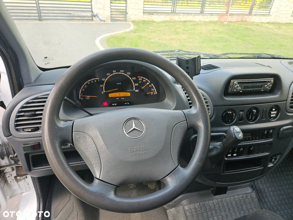 Mercedes-Benz 316 - 34
