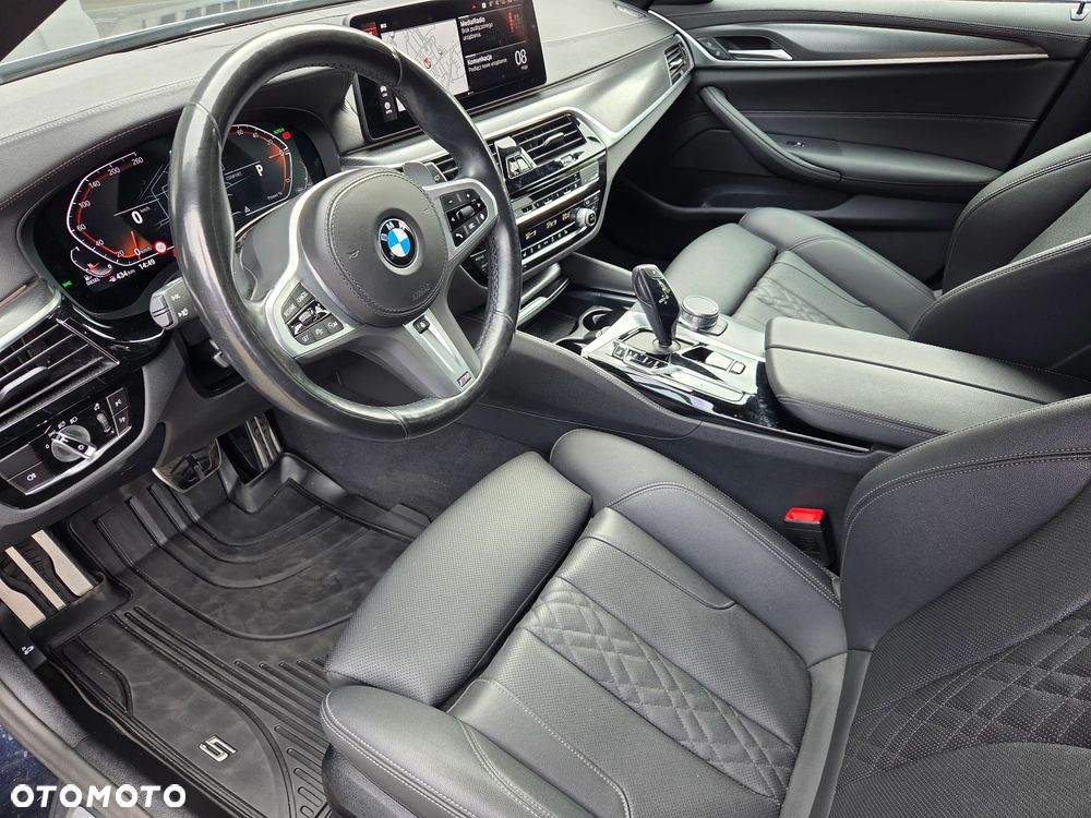 BMW Seria 5 520d xDrive M Sport sport - 10