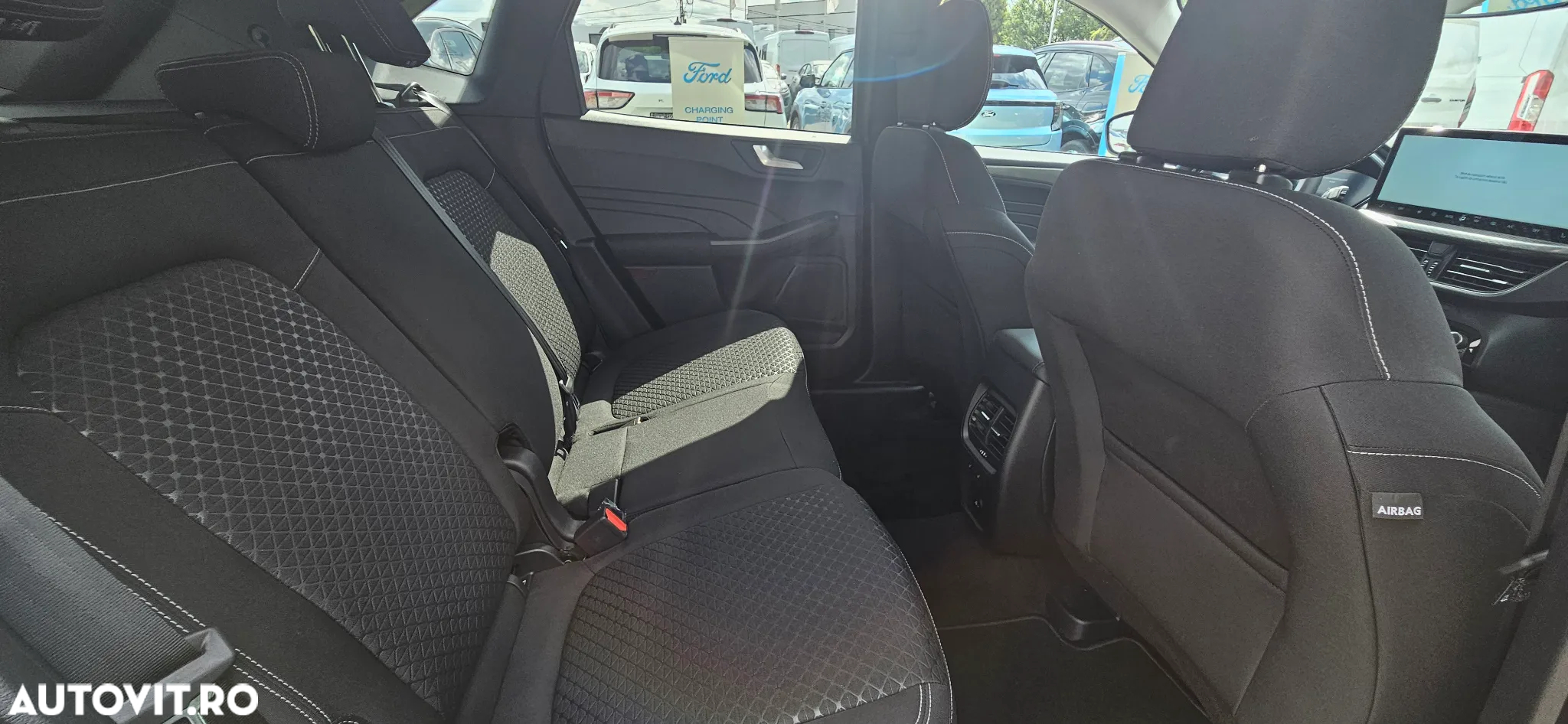 Ford Kuga 2.5 Duratec FWD PHEV Titanium - 12