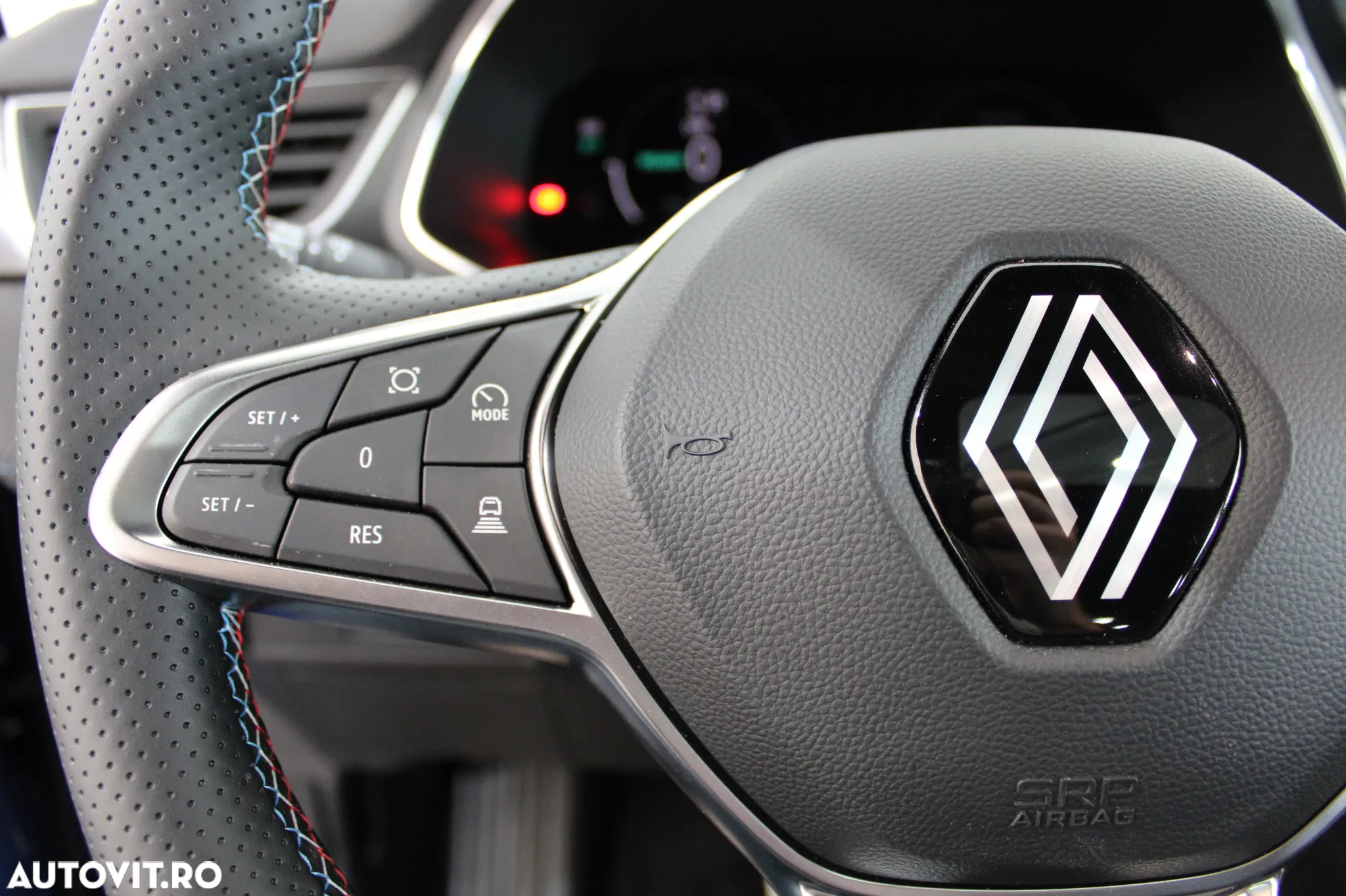 Renault Captur E-TECH Full Hybrid 145 Techno - 17