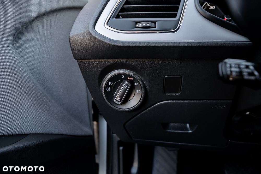 Seat Leon 2.0 TDI DPF DSG Style - 26