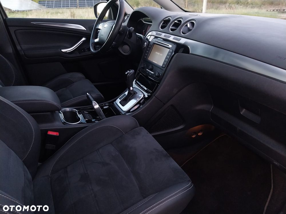 Ford S-Max 2.0 TDCi DPF Titanium - 12