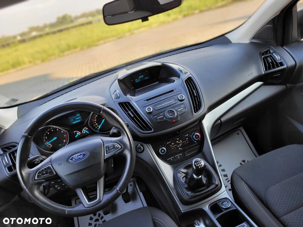 Ford Kuga - 21