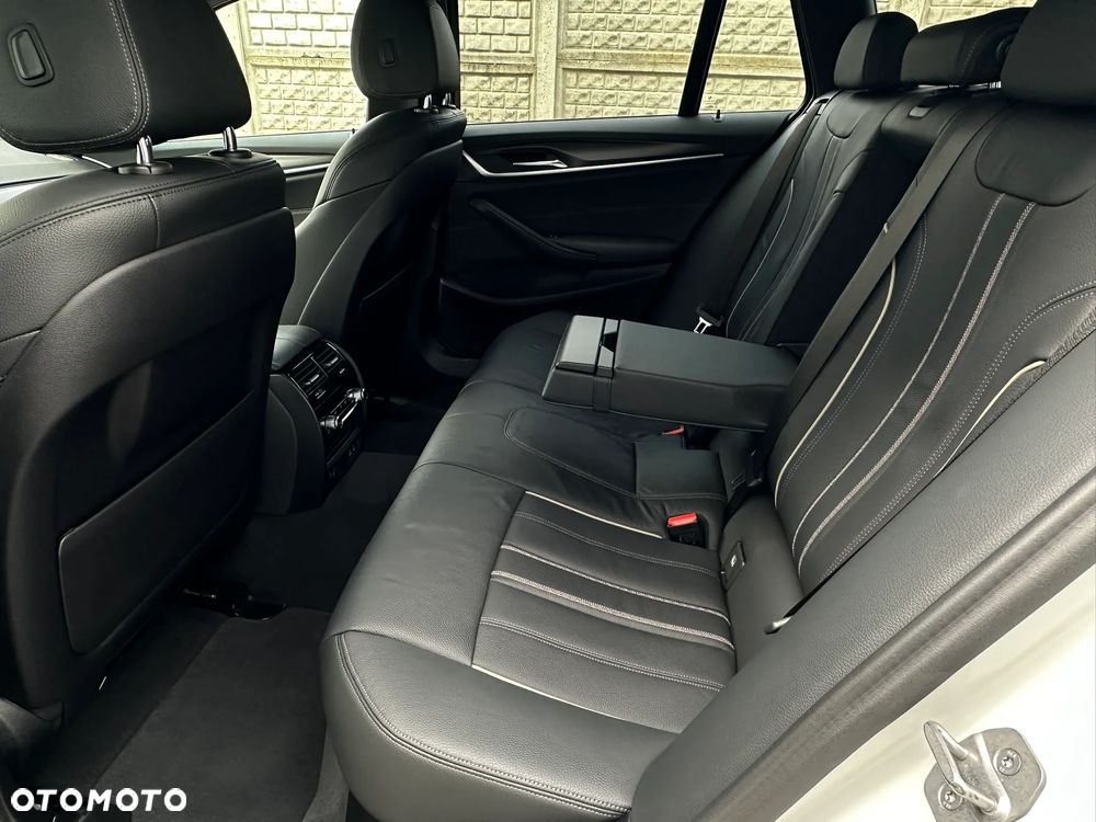 BMW Seria 5 530d xDrive M Sport Edition - 21