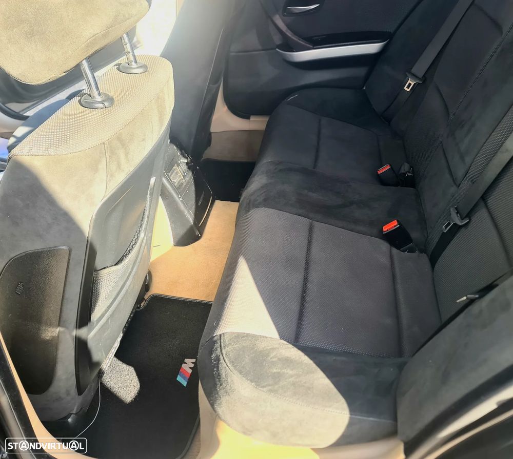 BMW 320 d Sport Auto - 12