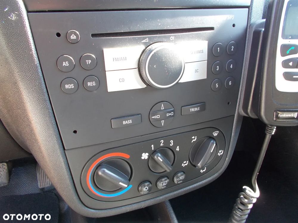 Opel Combo - 22