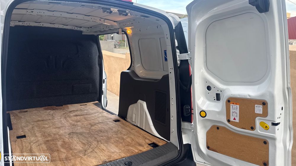 Ford Transit Connect - 28