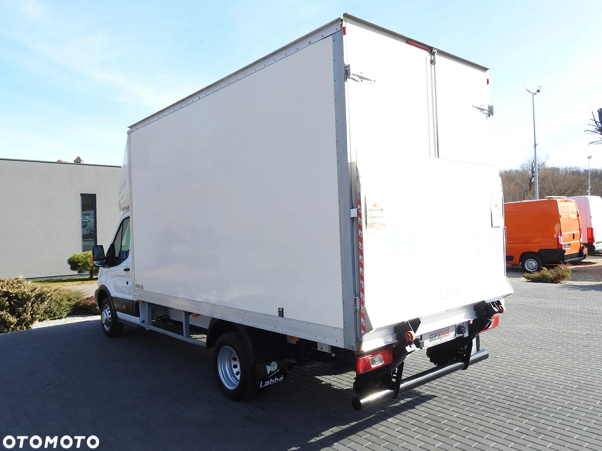 Ford TRANSIT  KONTENER WINDA 8 PALET TEMPOMAT LEDY BLIŹNIACZE KOŁA KLIMATYZACJA 170KM [ B14018 ] - 8