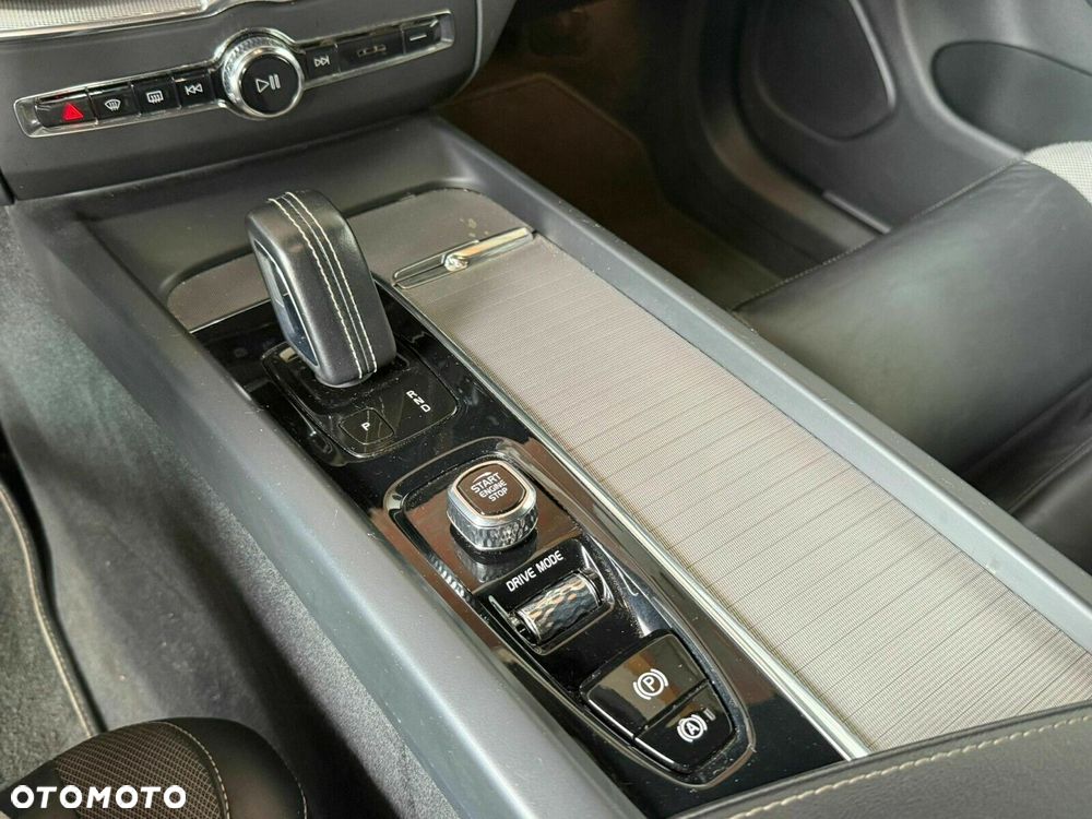 Volvo XC 60 - 23