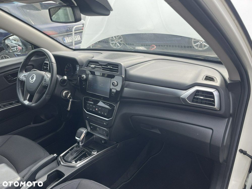 SsangYong/KGM Tivoli 1.5 T-GDI 2WD Automatik Onyx - 9