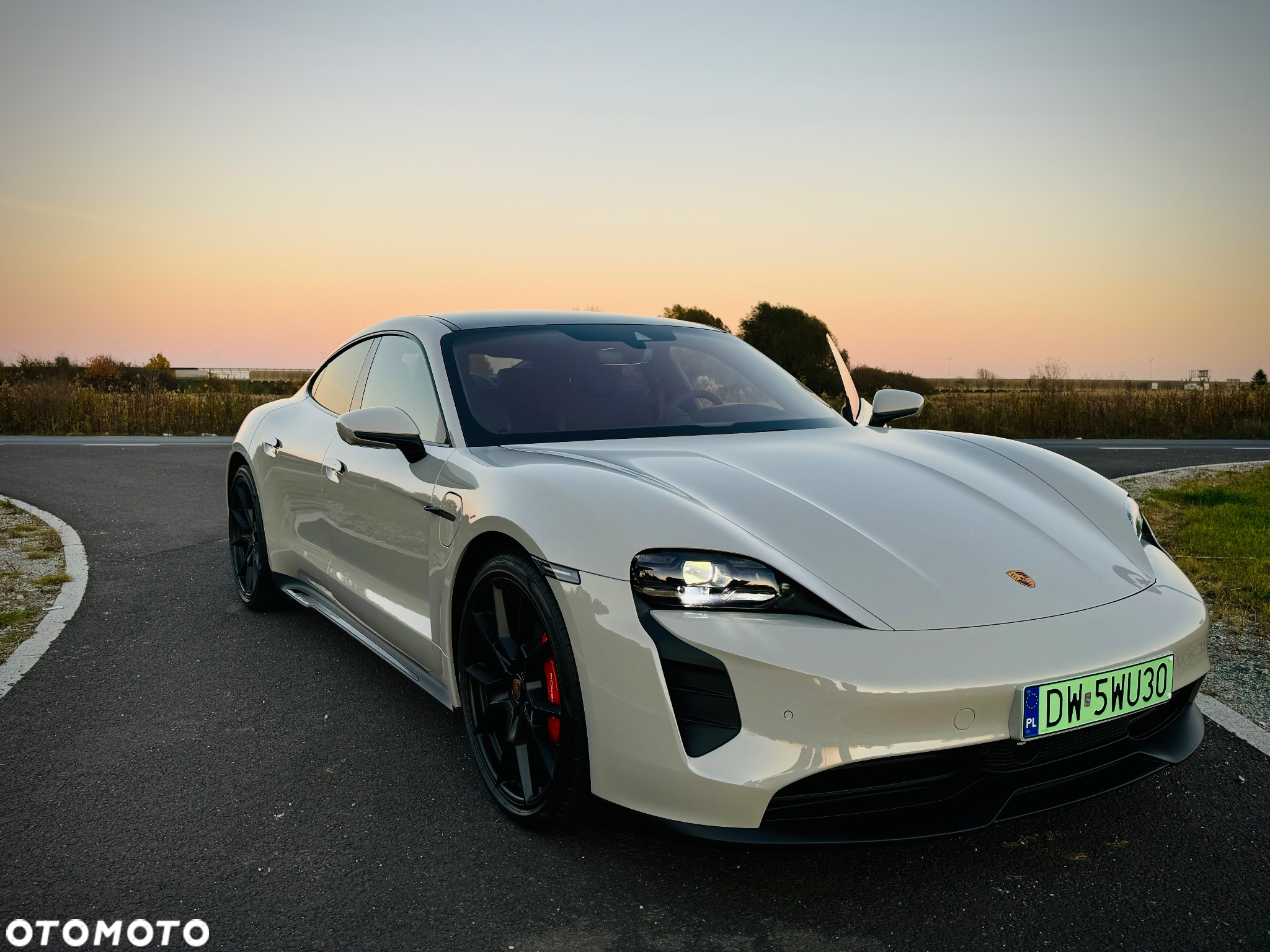 Porsche Taycan GTS - 20