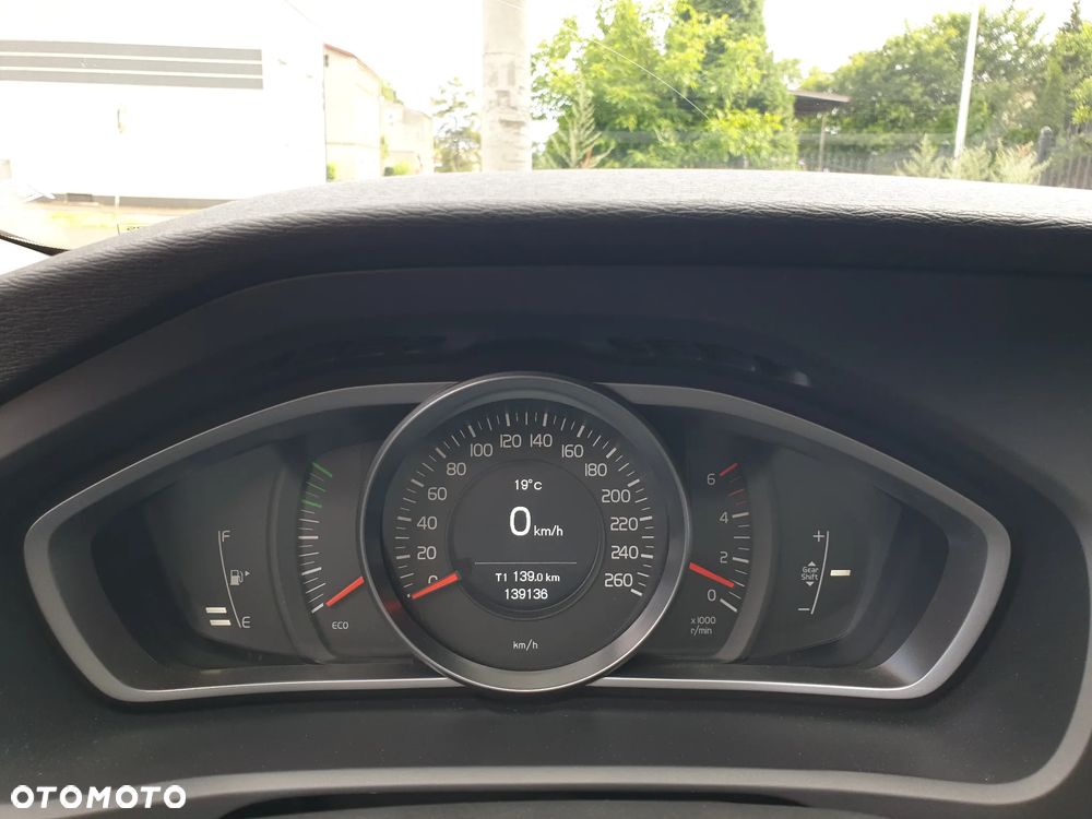 Volvo V40 Cross Country D2 Summum - 22
