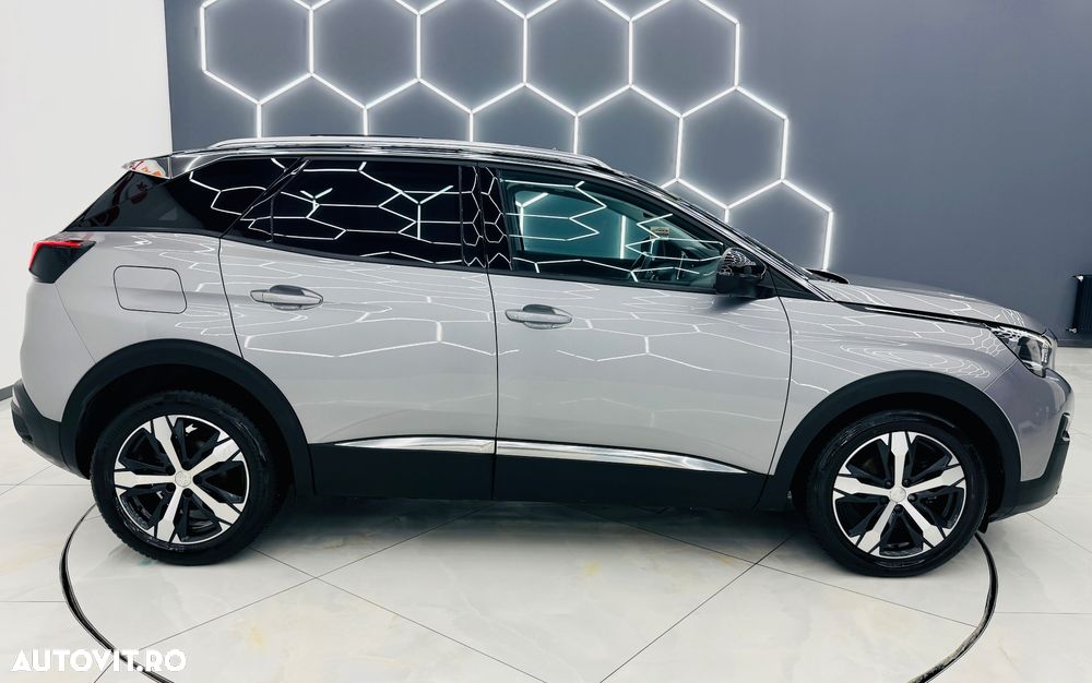 Peugeot 3008 1.2 PureTech Turbo S&S EAT6 Allure - 35