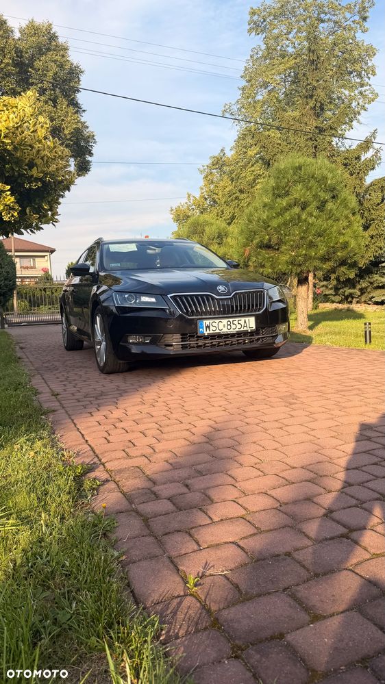 Skoda Superb 2.0 TDI SCR Style DSG - 3