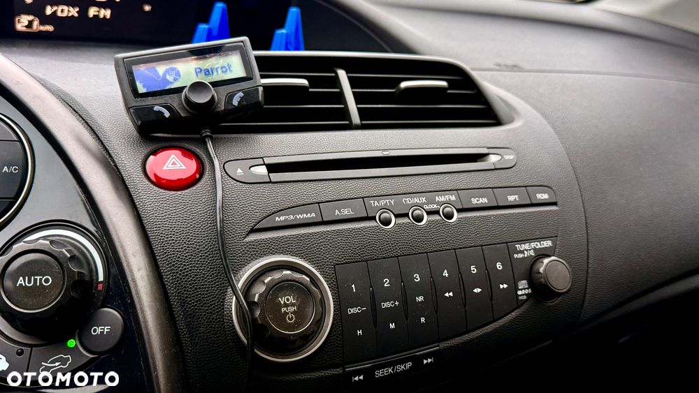 Honda Civic 1.4 Comfort - 23