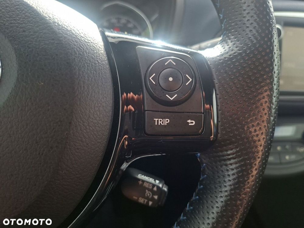 Toyota Yaris - 18