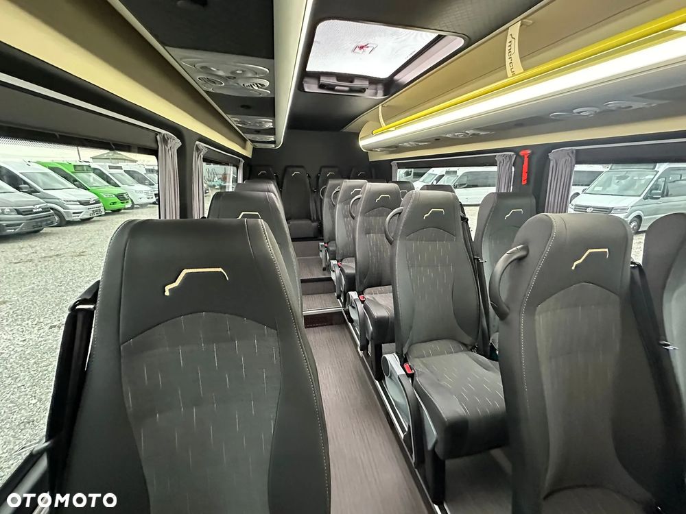 Mercedes-Benz Sprinter 517 - 14