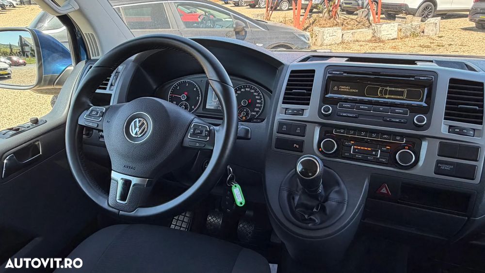 Volkswagen Multivan - 16
