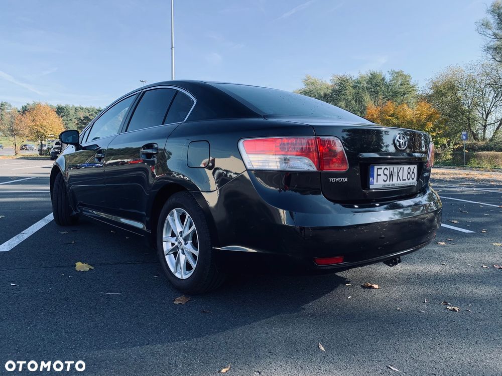 Toyota Avensis 1.8 Sol - 6