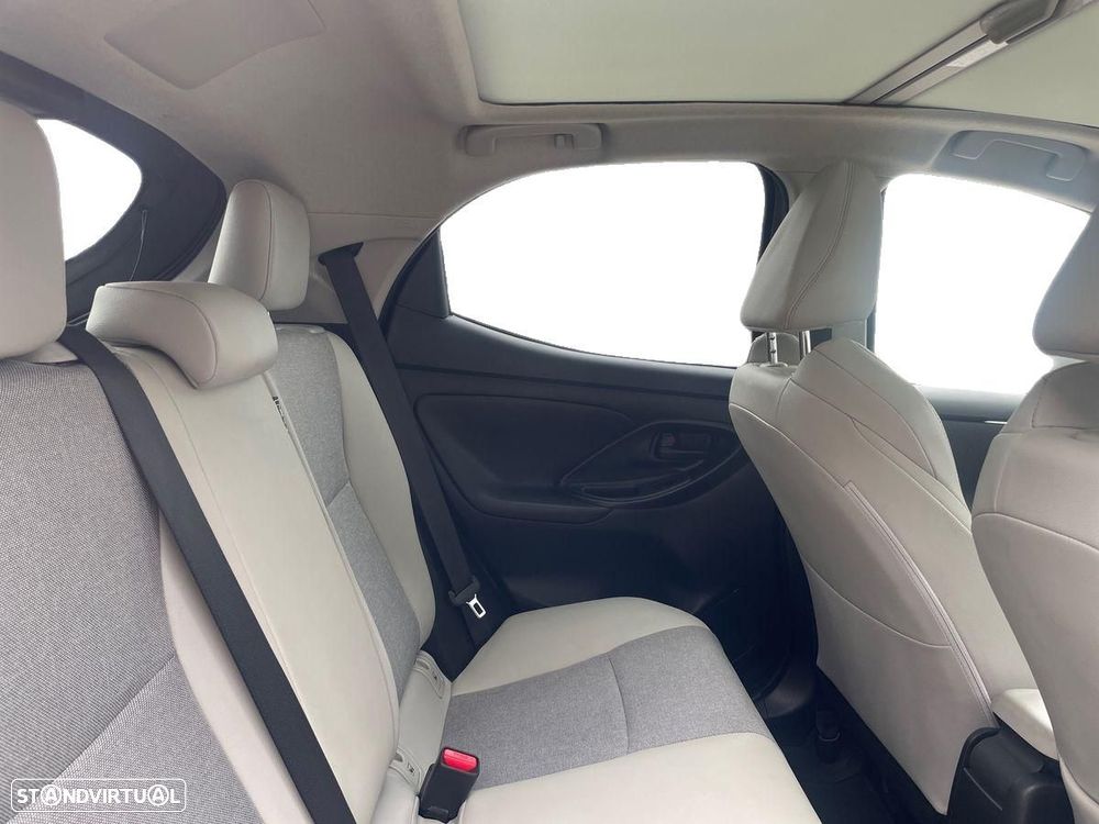 Toyota Yaris - 8