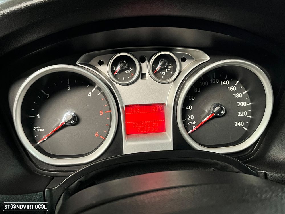 Ford Focus 1.6 TDCi Titanium - 13
