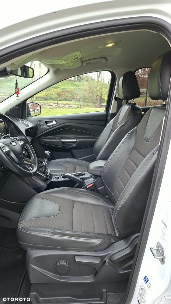 Ford Kuga 2.0 TDCi 4WD Titanium - 16