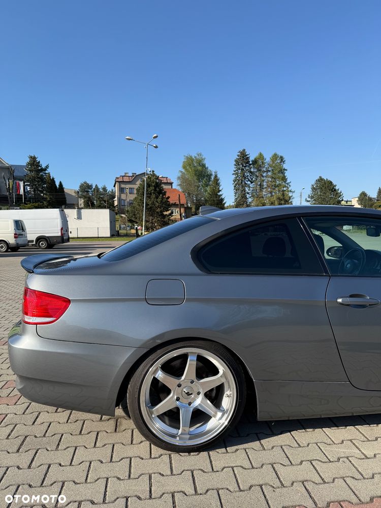 BMW Seria 3 320i - 20