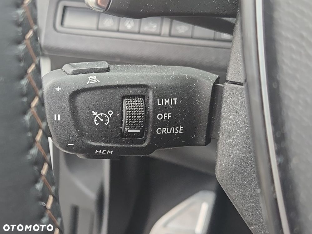 Peugeot 5008 1.6 PureTech GT S&S EAT8 - 16