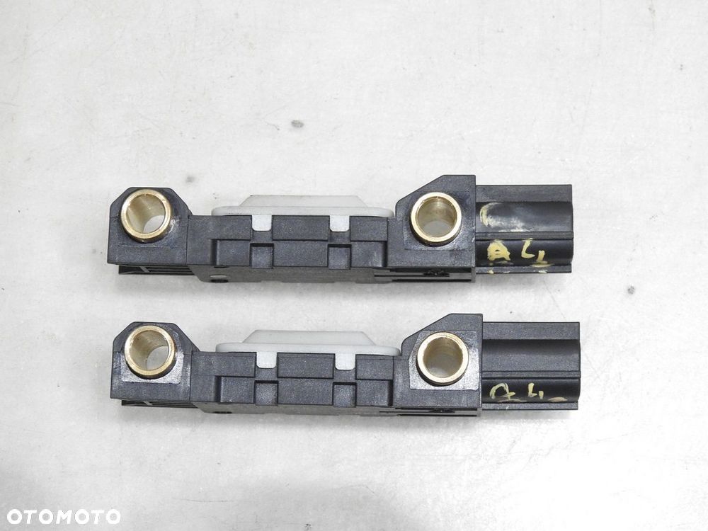 SENSOR UDERZENIOWY AUDI A4 B7 8E0959643B - 5