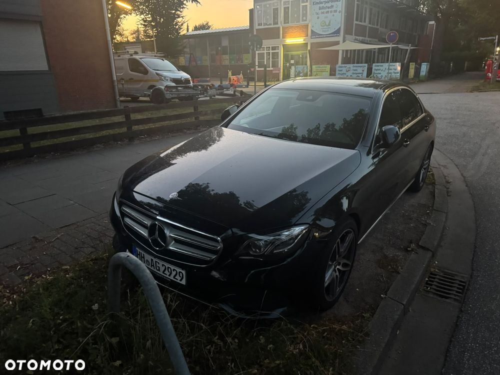 Mercedes-Benz Klasa E 350 BlueTEC 9G-TRONIC Classic - 22
