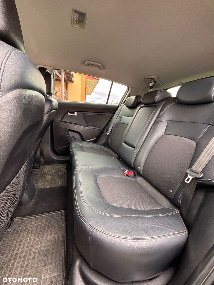 Kia Sportage 2.0 CRDI XL - 14